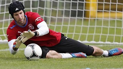 Αμφίβολοι Τσεχ και Ροσίτσκι με Πολωνία