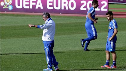 Στη θέση της ΕΠΟ θα υποχρέωνα παίκτες και Σάντος  να καούν στο internet!