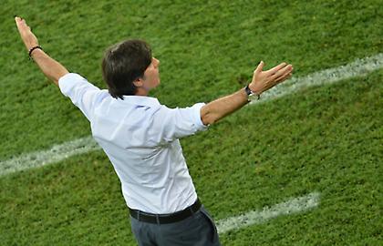 Λεβ: «Η πόρτα για τους 8 είναι ανοικτή»