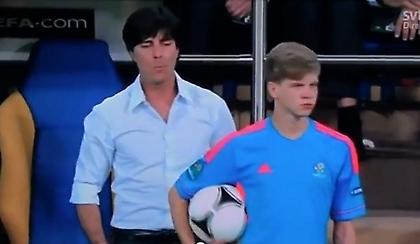 Ο Λεβ troll-άρει (video)