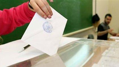 Απόλυτο ντέρμπι δείχνουν οι κρυφές δημοσκοπήσεις