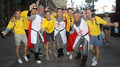 Άγγλοι και Σουηδοί τραγουδούν OASIS (video)