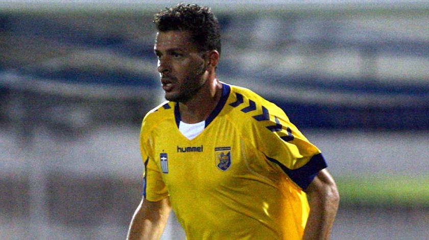 Μιλάει με Κούσα, Γκόλια