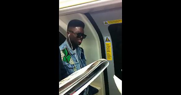 Μπέρδεψε το μπάνιο του με το μετρό