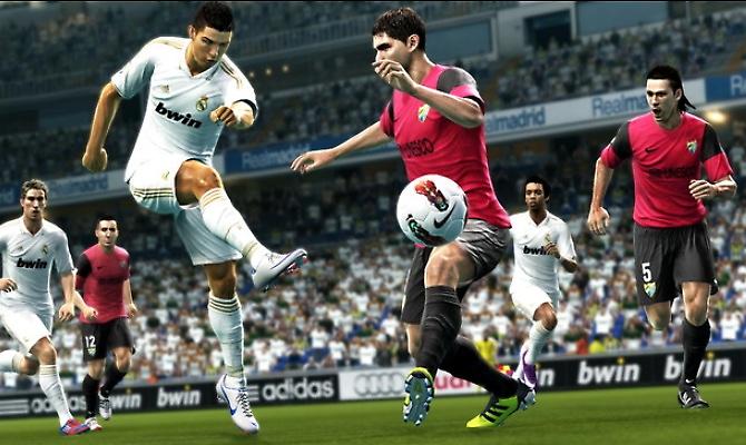Ο παραγωγός του PES την... πέφτει στην ΕΑ για το FIFA