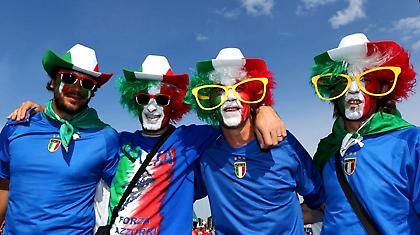 Euro...Facebook! (pics)