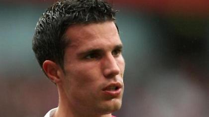 Επέκταση συμβολαίου ή αποχώρηση για φαν Πέρσι