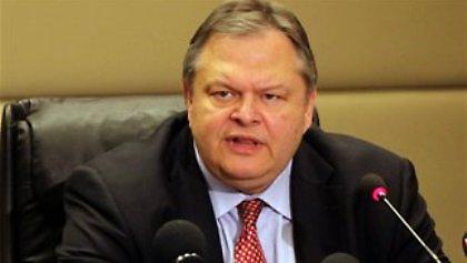 Δε θα συμμετέχουν βουλευτές και πρώην υπουργοί του ΠΑΣΟΚ στην κυβέρνηση