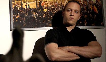 Στη ΓΑΔΑ για άδεια οπλοφορίας ο Κασιδιάρης