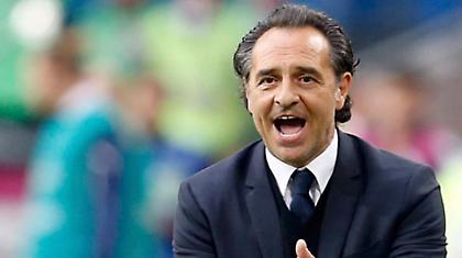 Επαναφέρει το 3-5-2 ο Πραντέλι