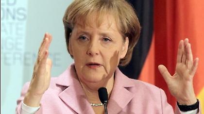 Πάει γήπεδο η Μέρκελ!