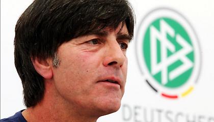 Λεβ: «Παραμένει φαβορί η Ισπανία»