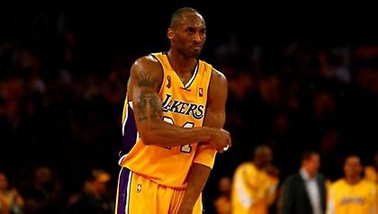 Ο Κόμπι πουλάει