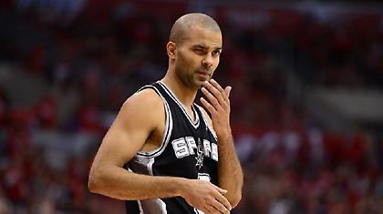 Ζητά αποζημίωση ο Πάρκερ!