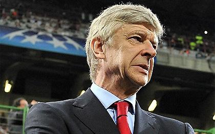 Βενγκέρ: «Καταστρέφουν τη δουλειά μου»!