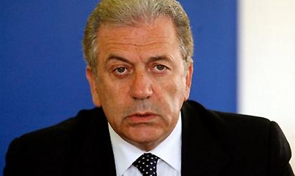 Στην Κωνσταντινούπολη τη Δευτέρα ο Αβραμόπουλος