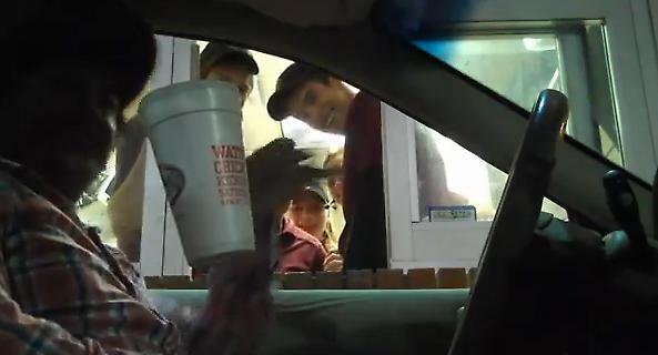 Το ποτήρι που πετάει