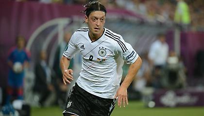 Οζίλ: «Αν παίξουμε όπως μπορούμε, περνάμε»