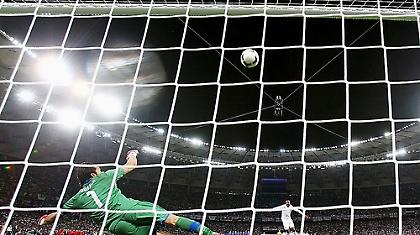 Αστυνομική έρευνα για ρατσιστικές επιθέσεις σε Κόουλ και Γιανγκ