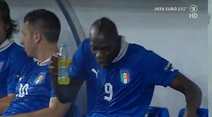 Μάριο, τι πίνεις; (video)