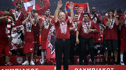 Ίβκοβιτς: «Δεν μένουν οι τίτλοι, αλλά οι άνθρωποι»