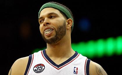 Νετς ή Μάβερικς για Ντερόν