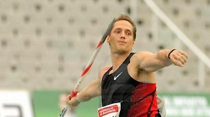 Πρώτος ο Βέσελι