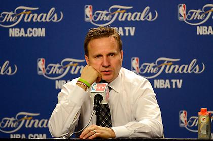 Διαφορά μεταξύ Μπρουκς και Θάντερ