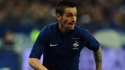 «Τα σπρώχνει» η Νιούκαστλ για Ντεμπισί