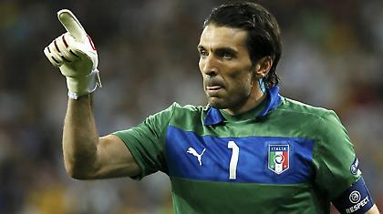 Μπουφόν: «Η Ισπανία και οι υπόλοιποι»