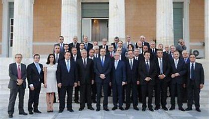 Άμεση δράση σε πολλαπλούς άξονες