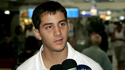 Ανακοινώνεται ο Μανωλάς!