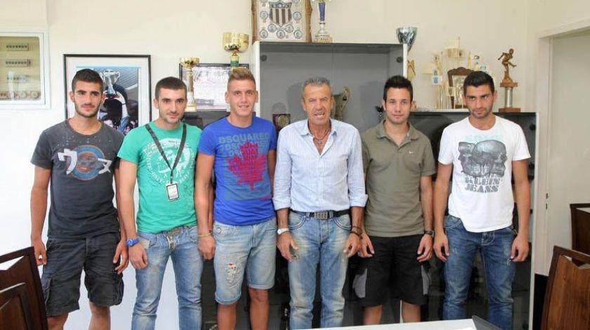 Παρουσίασε τους νέους!