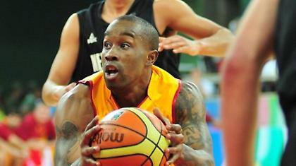 Όταν ο ΜακΚάλεμπ… χορεύει (video)