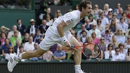 Αυτός κάνει κουμάντο στο «σπίτι» του