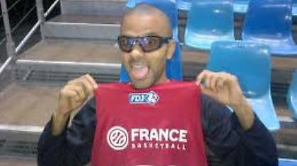 Θα τους... βάλει τα γυαλιά