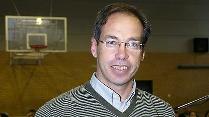 «Αφρουδάκης για σημαιοφόρος»