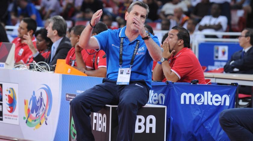 Ζούρος: «Θέλω να μείνω»