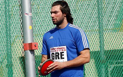 Ούτε τώρα…