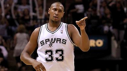 Μένει στους Σπερς ο Ντιαό