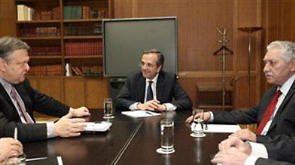 Σε εξέλιξη η κρίσιμη σύσκεψη των πολιτικών αρχηγών στο Μαξίμου