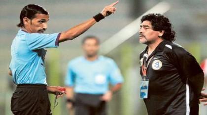 Δεν το βάζει κάτω ο Μαραντόνα!