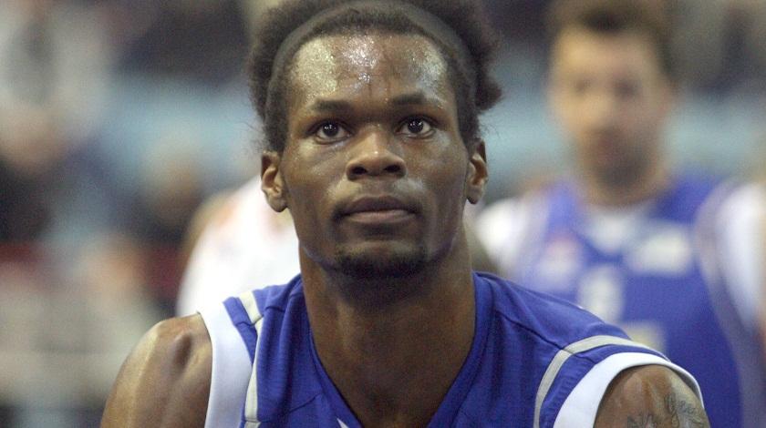 Μένει και… τυπικά ο Πέτγουεϊ