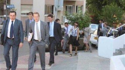 Αναβλήθηκε η επίσκεψη της Τρόικας στην Κύπρο