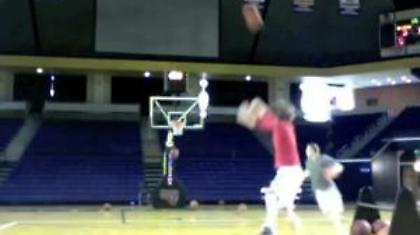 Το ρεκόρ με τα περισσότερα σουτ από το κέντρo