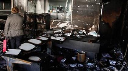 Από αυτοσχέδιο μηχανισμό η έκρηξη στον Πειραιά