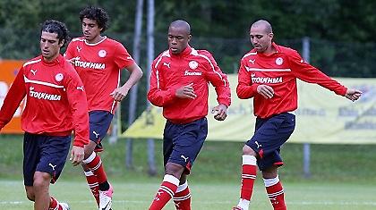 Η πρώτη... «ερυθρόλευκη» εντύπωση!