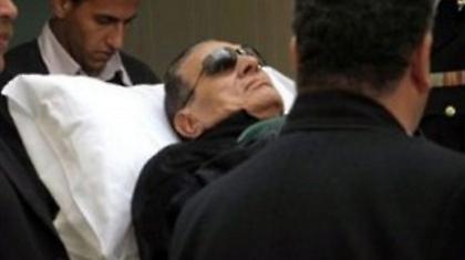 Από το νοσοκομείο ξανά στις φυλακές ο Χ. Μουμπάρακ