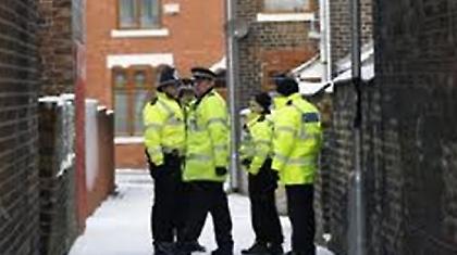 Τέσσερα άτομα κατηγορούνται για τρομοκρατία στη Βρετανία