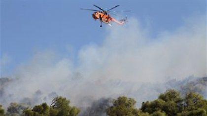 Υπό μερικό έλεγχο η φωτιά στο Διόνυσο Κερατέας